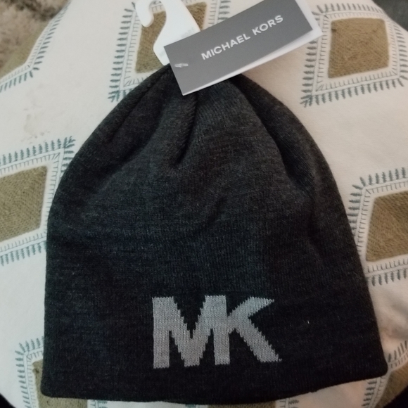 Michael Kors Dark Gray Winter Beanie - Picture 1 of 7